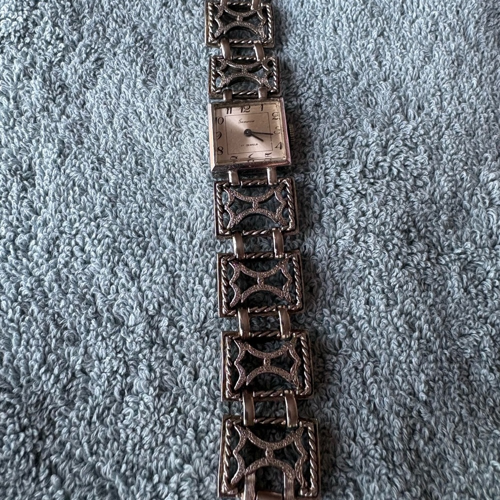 Silver Woman’s Fashion Watch